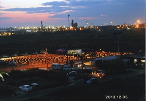 被災地夕暮れ時のあかり